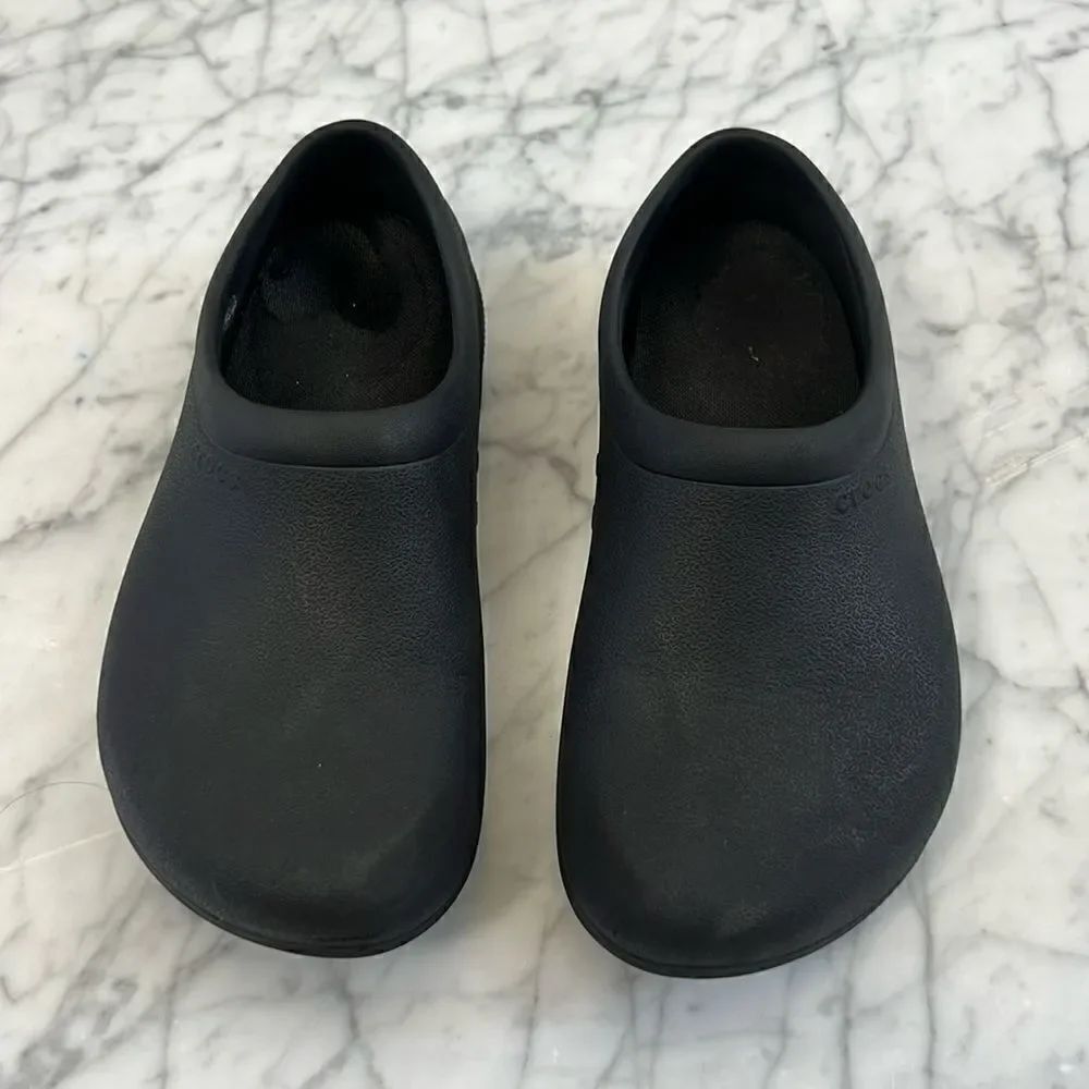 Crocs Black Clogs Shoes Sz W4 M6
